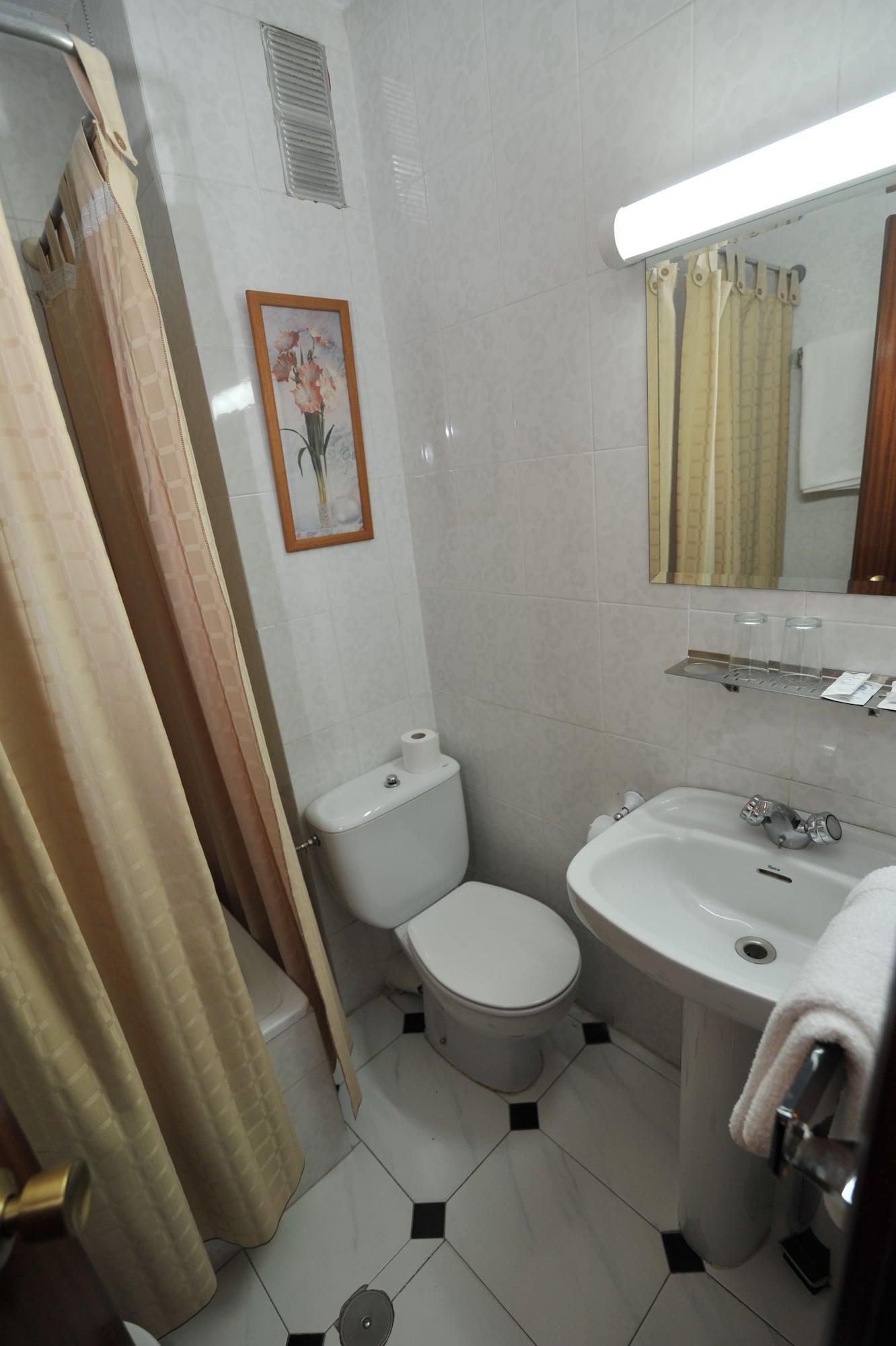 Hostal Goyma I San Fernando De Henares Exterior foto