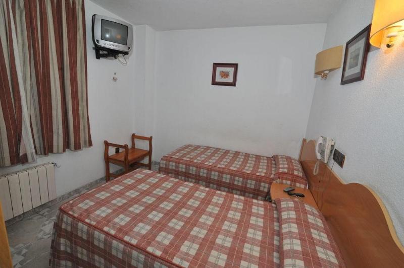 Hostal Goyma I San Fernando De Henares Exterior foto
